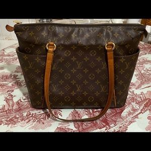 Louis Vuitton Monogram GM Totally